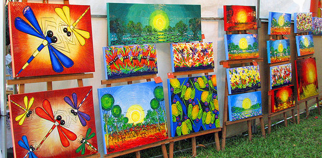 Art at Mindil Beach Sunset Market - photo by Stephen Michael Barnett (CC)