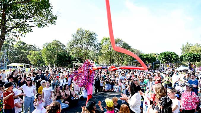 Coastal-Twist-Fair-Day-Performer-Ruby-Slippers-Photographer-Lisa-Haymes