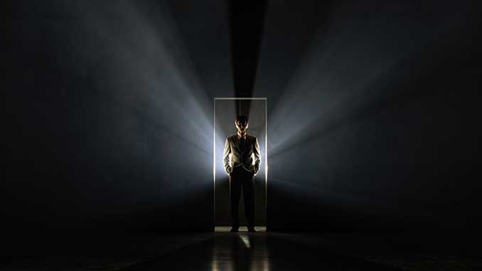 STC-Will-McDonald-as-Tom-Ripley-photo-by-Prudence-Upton