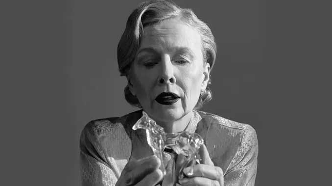 MTC Alison Whyte stars in The Glass Menagerie – photo by Jo Duck