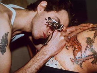 NGA-Nan-Goldin-Mark-tattooing-Mark-Boston-1978
