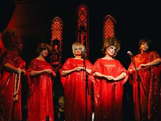 Artists-performing-at-Divine-Playhouse-photo-by-Anna-Hay