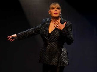 HAMLET-Suzy-Eddie-Izzard